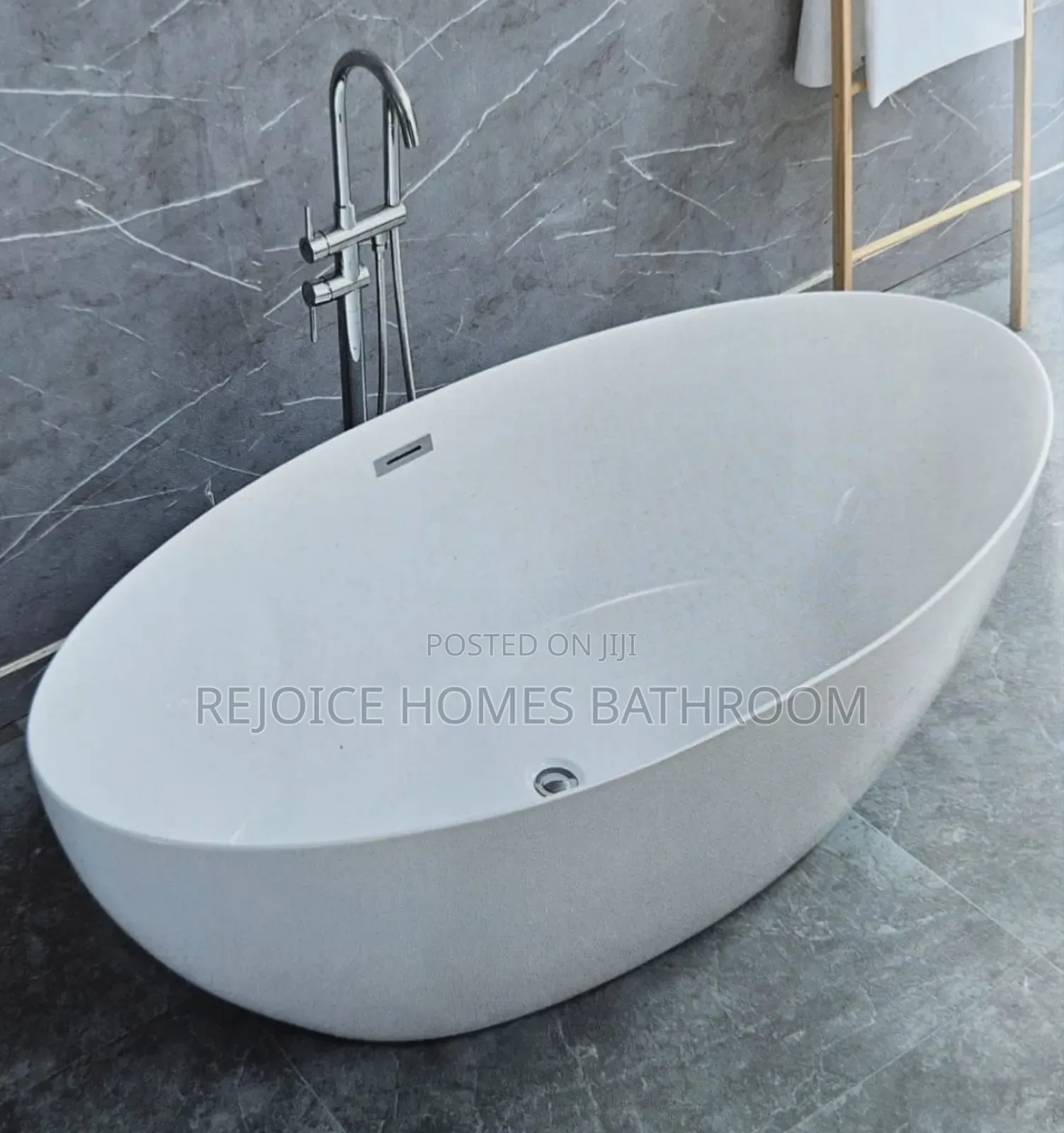 Egg Shape Bathtub