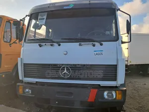 Mercedes Benz