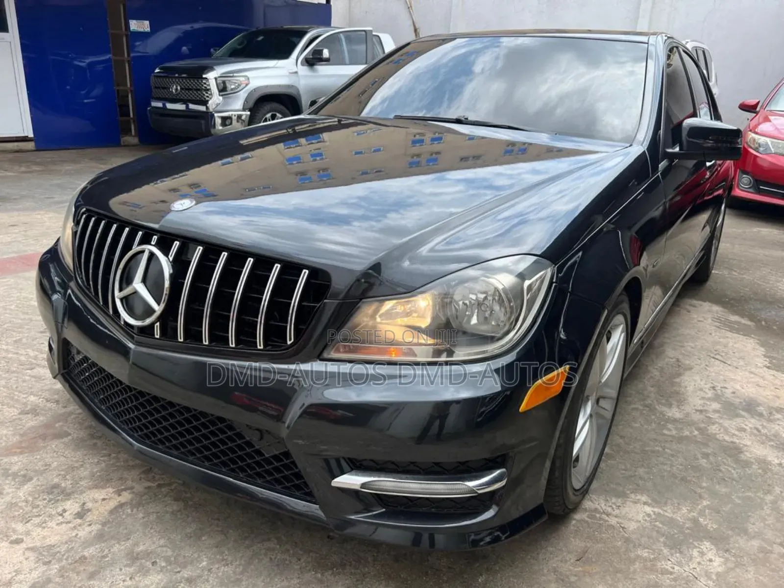 Mercedes-Benz C250 2012 Blue