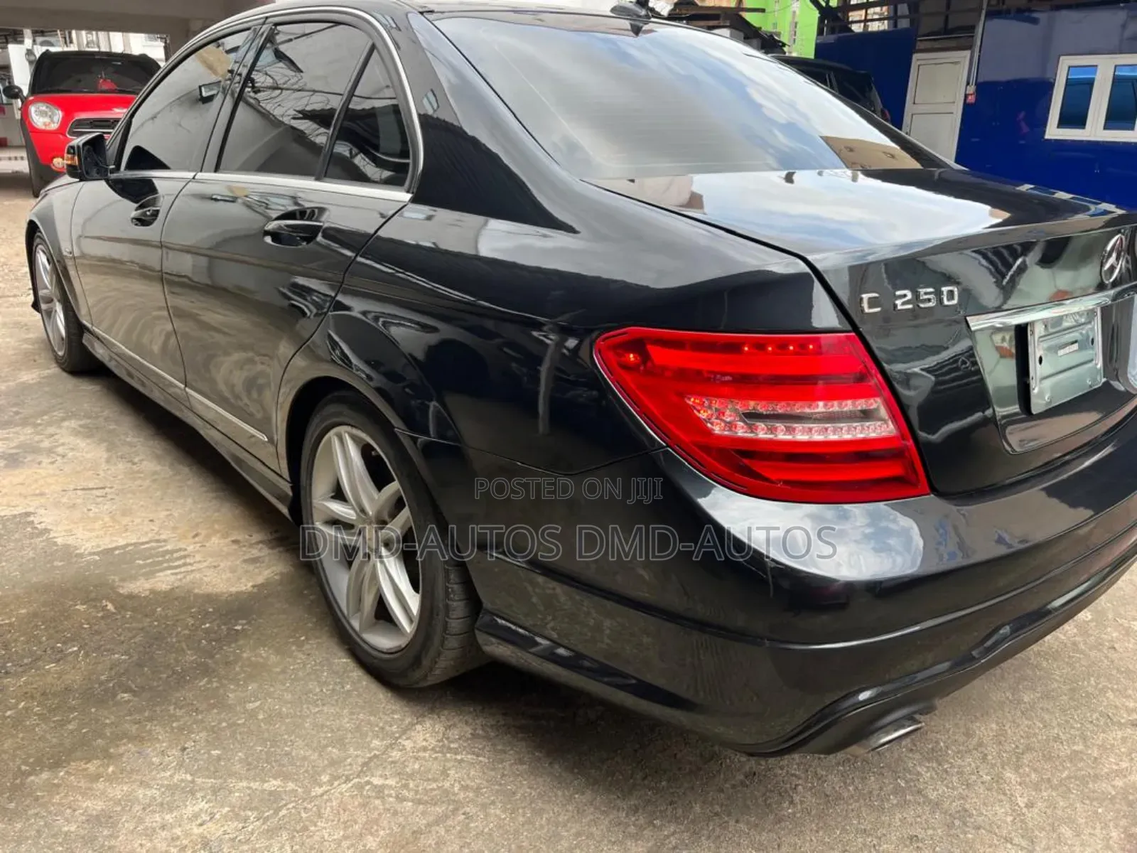 Mercedes-Benz C250 2012 Blue