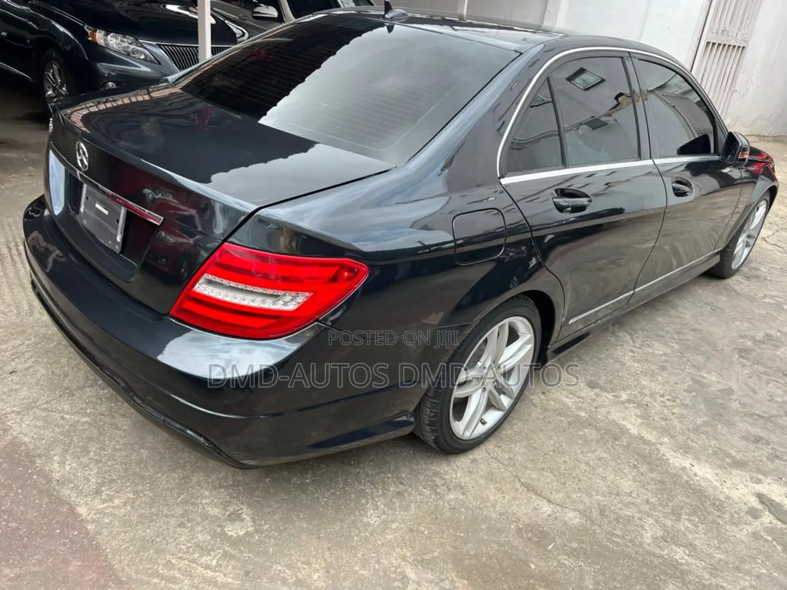 Mercedes-Benz C250 2012 Blue