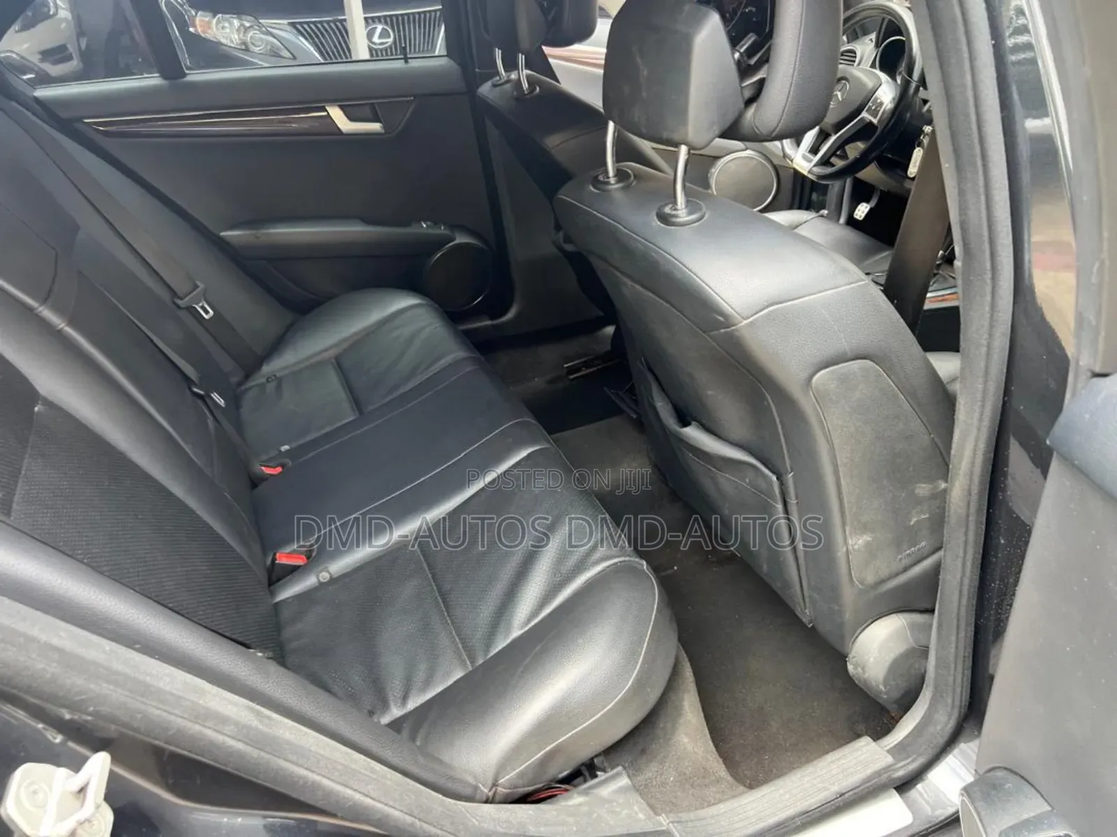 Mercedes-Benz C250 2012 Blue