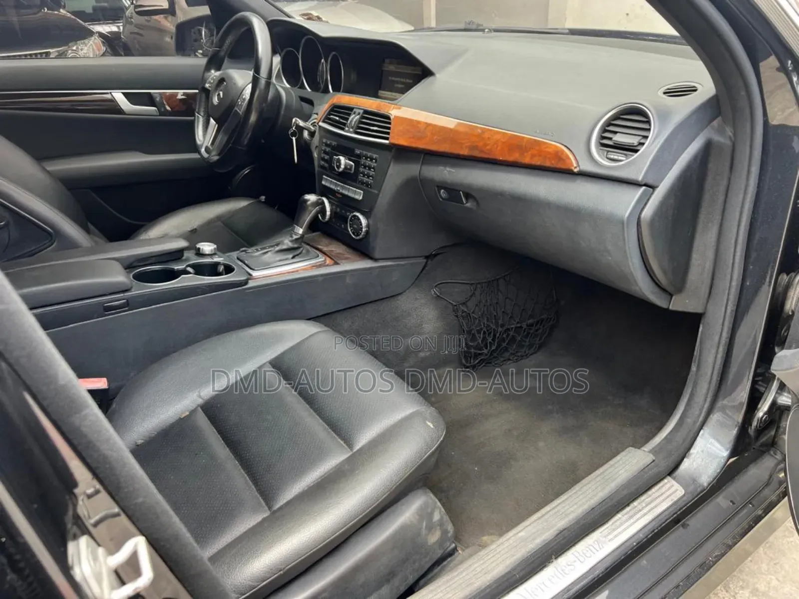 Mercedes-Benz C250 2012 Blue