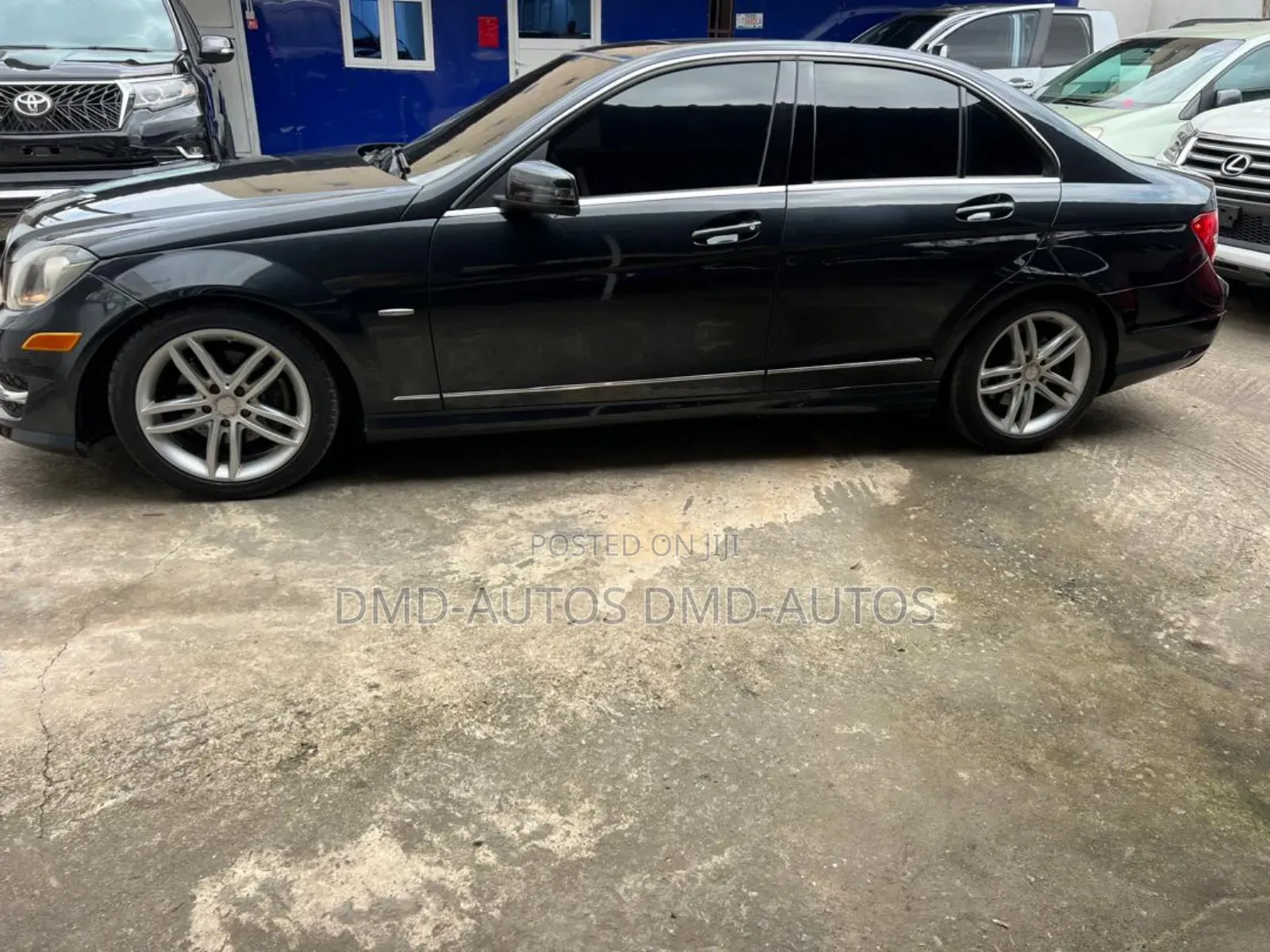 Mercedes-Benz C250 2012 Blue