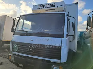 Mercedes Benz 1117