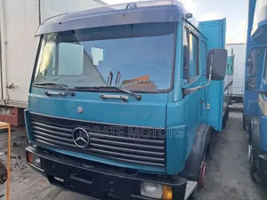 Mercedes Benz Truck