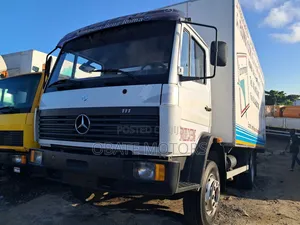 Mercedes Benz Truck