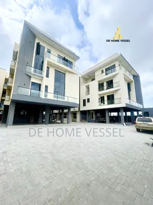 2bdrm Apartment in Lekki Phase 1 for sale