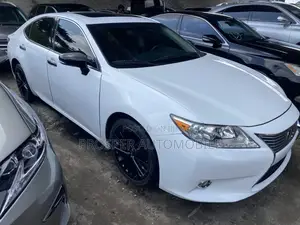 Lexus ES 350 FWD 2015 White