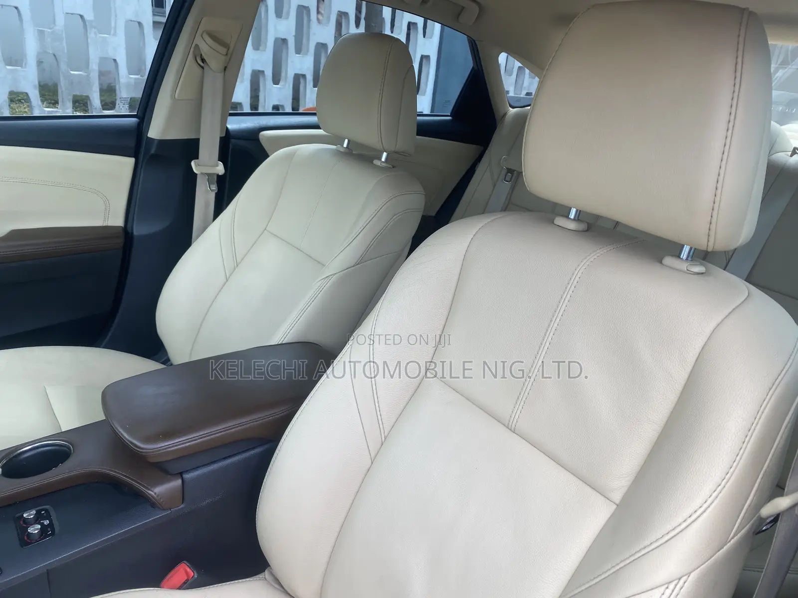 Toyota Avalon 2014 Gold