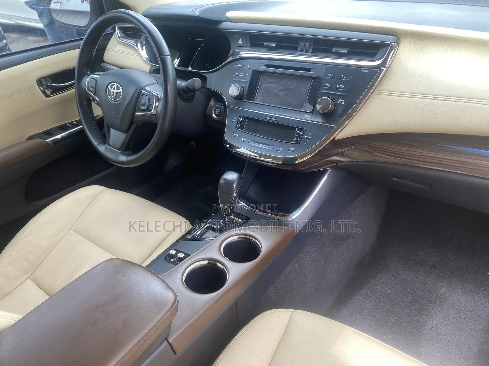 Toyota Avalon 2014 Gold