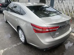 Toyota Avalon 2014 Gold