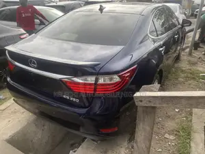 Lexus ES 2014 Blue