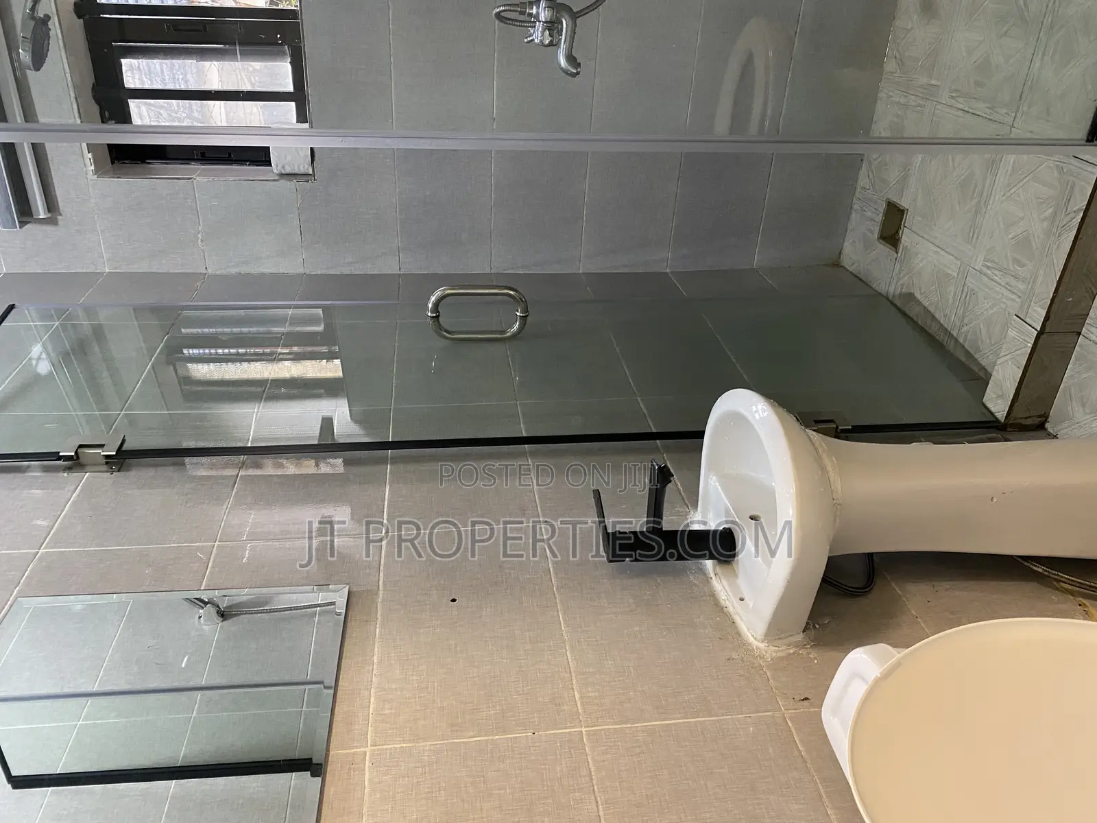 New Stunning 2bedroom Wuse 2