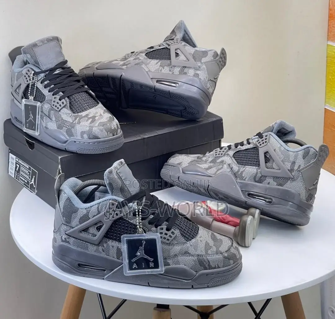 Nike Air Jordan 4