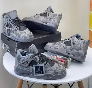 Nike Air Jordan 4