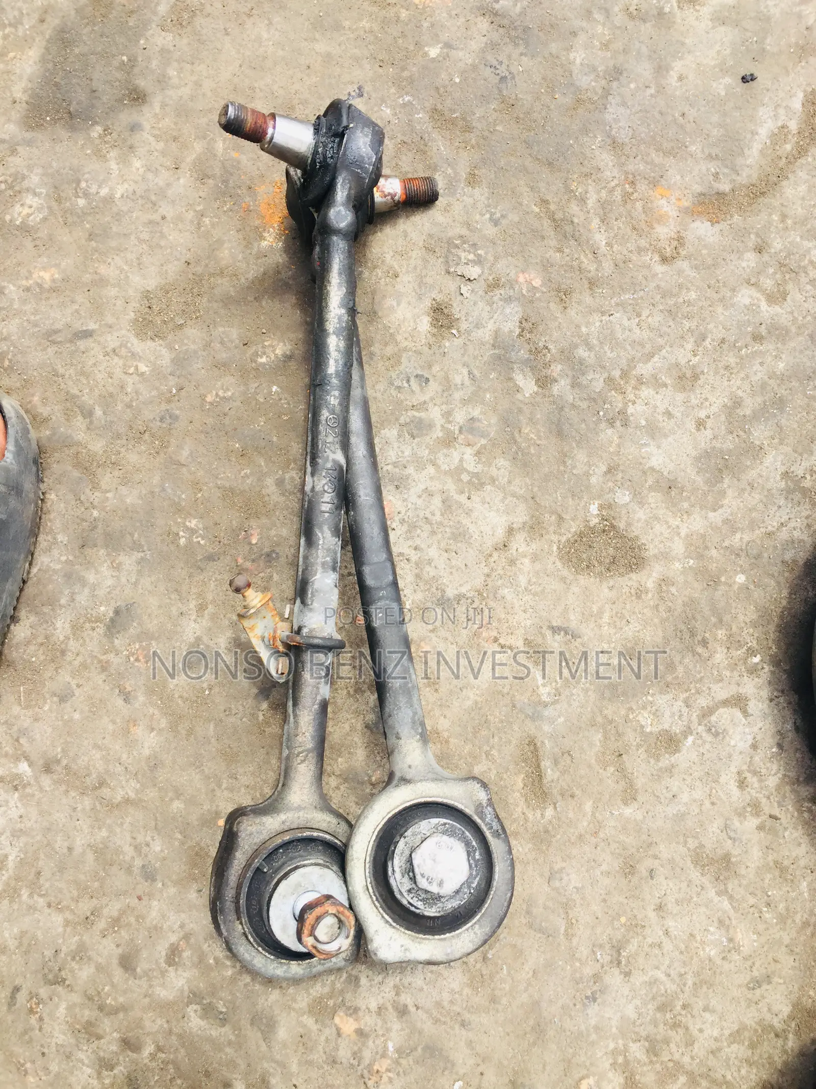 Lower Arm E350(212) 4matic