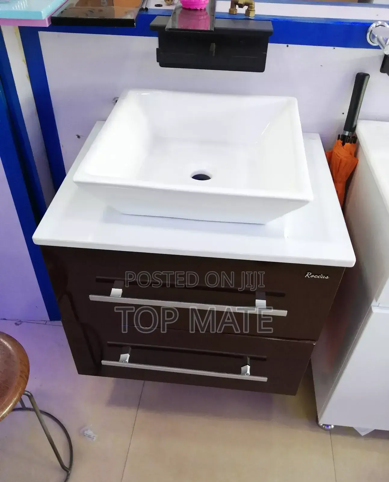 60cm Carbinet Basin R55