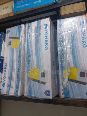 3.5kva 24V Hoyako Hybrid Inverter Build With 100A Charge.