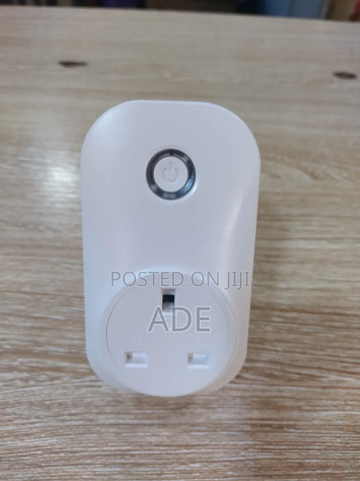 Smart Wifi Plug (Software Remote Controlled)
