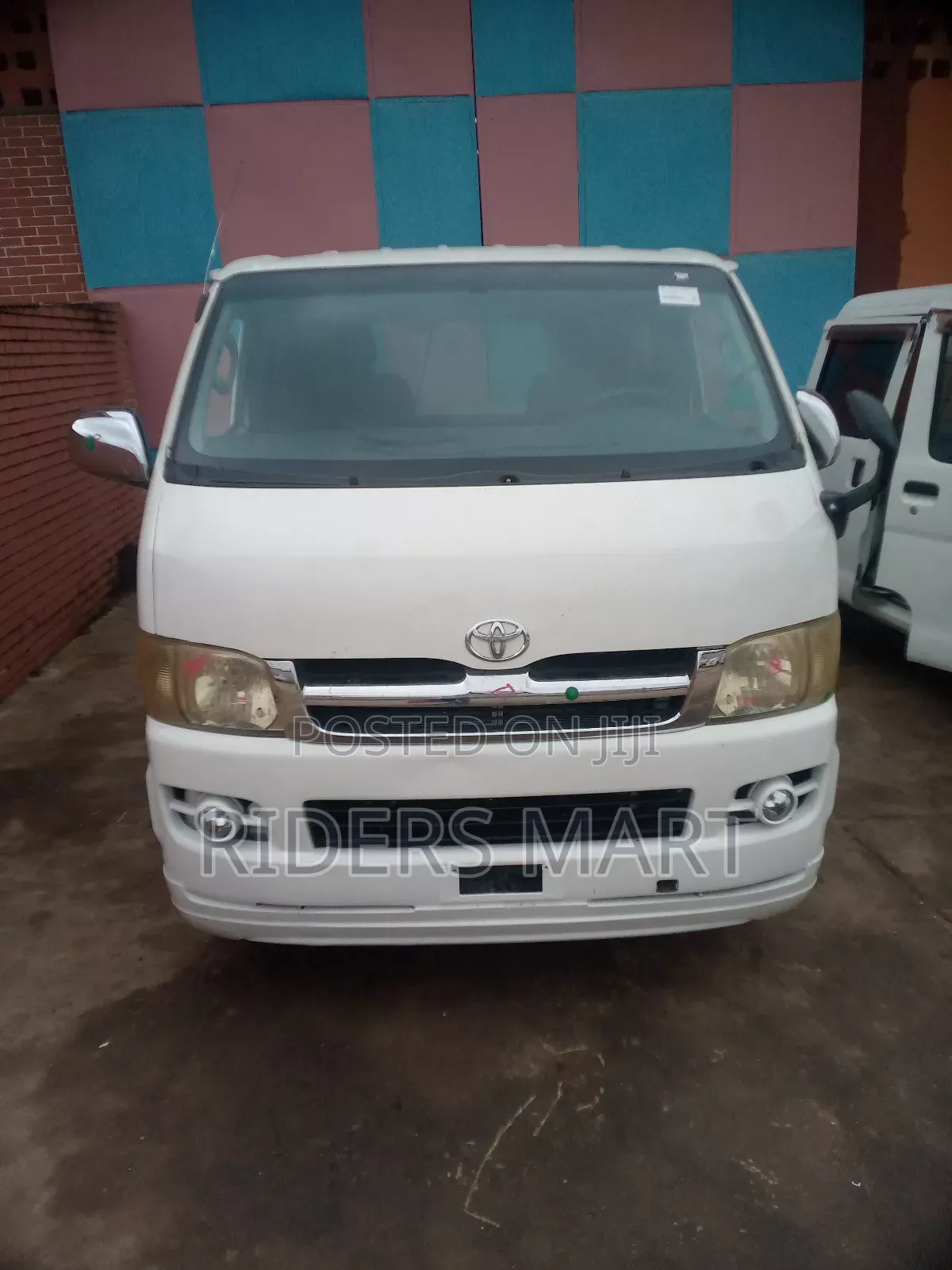 Toyota HiAce 2020 White