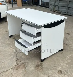 White Office Desk 1.4 Meter