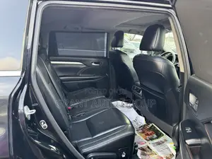 Toyota Highlander Limited 4x4 V6 (3.5L 6cyl 8A) 2018 Black