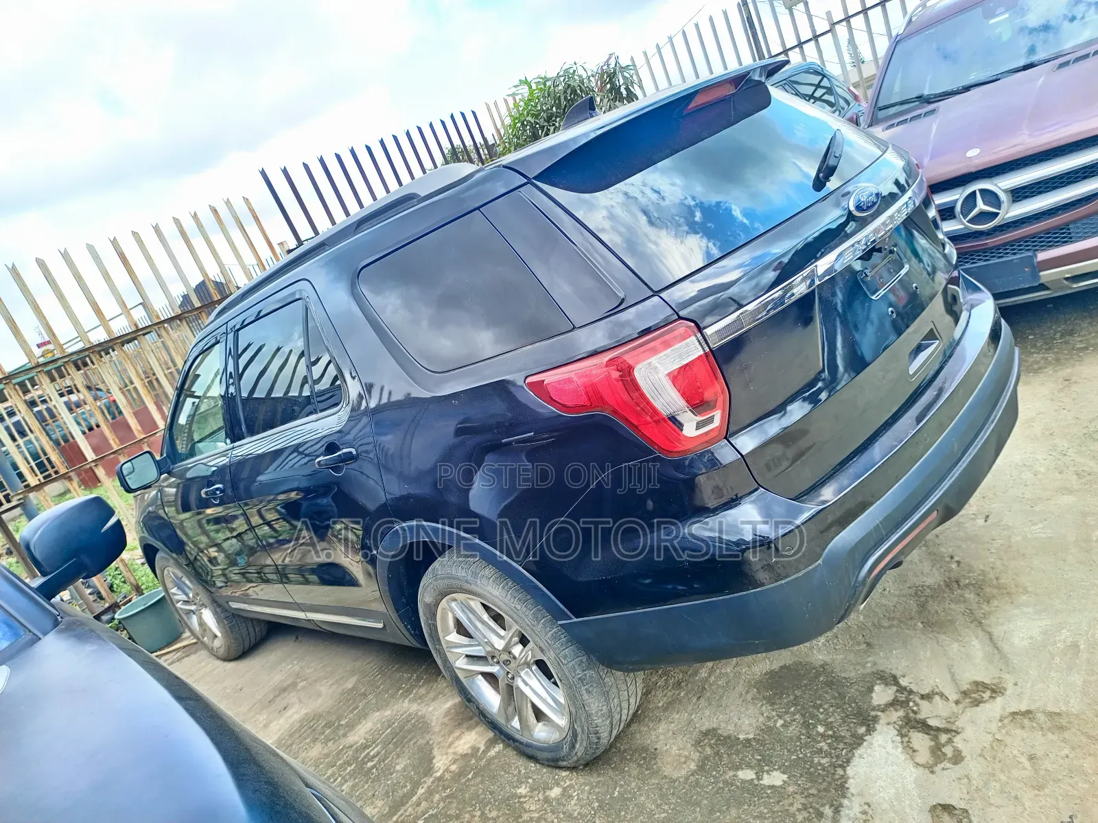 Ford Explorer 2013 Black