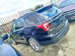 Ford Explorer 2013 Black