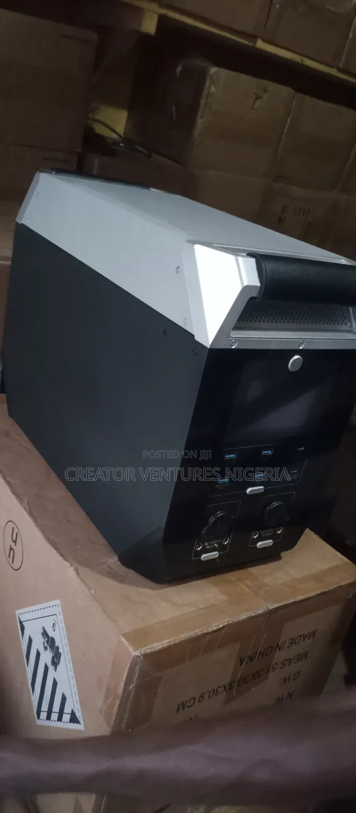 Solar Generator 2000W, Lithium Battery Wi-Fi/Bluetooth, USB