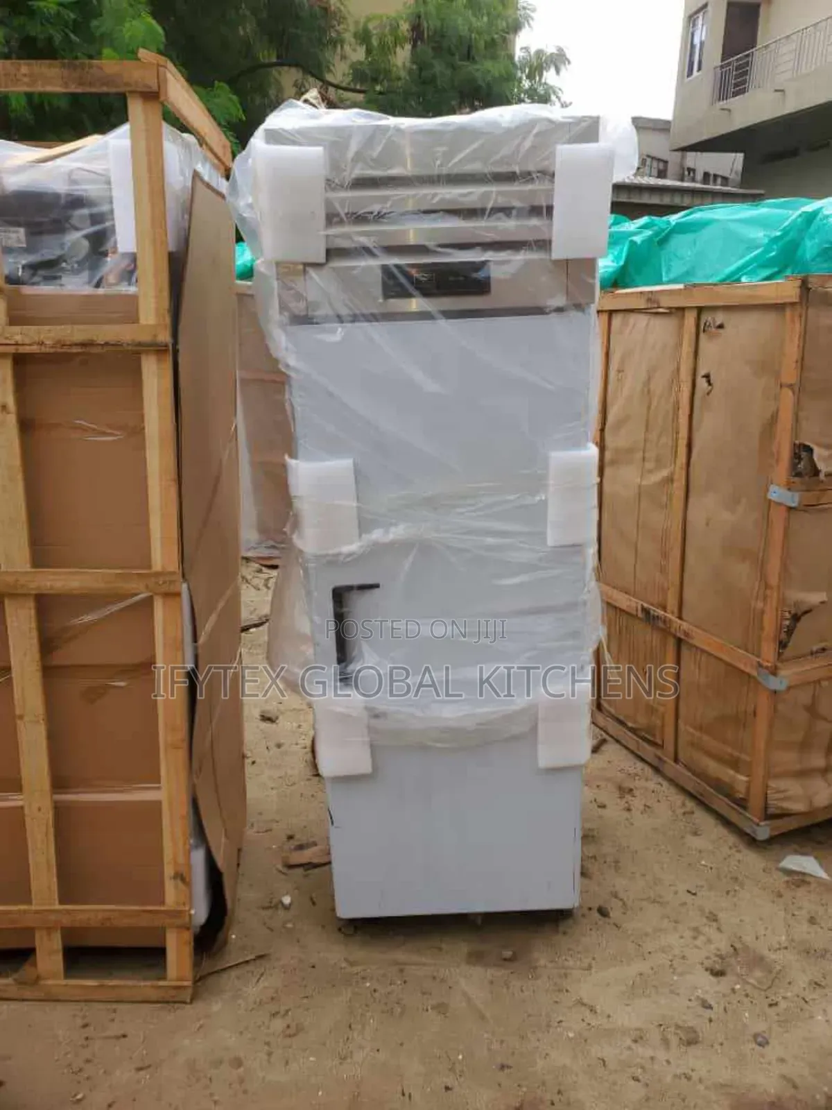 Upright Freezer Single Door