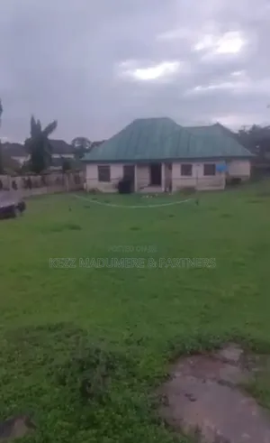 For Sale: 1400 SQMTS With a Bungalow at Liberty Est , Enugu