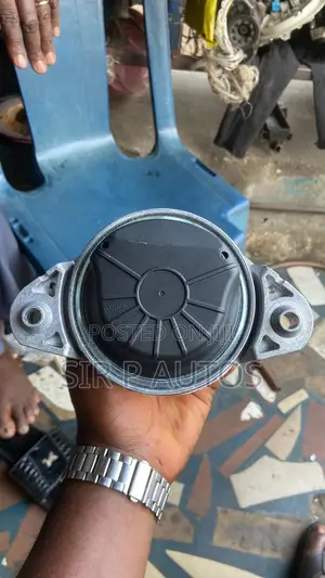 All Model of Mercedes Benz Engine Seating Are Available
