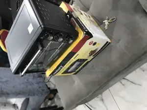 First Grade Century Microwave Oven