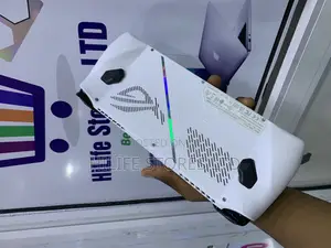 Asus Rog Ally Potable Handle Gaming Pc