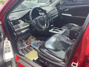 Toyota Camry SE 4dr Sedan (2.5L 4cyl 6A) 2013 Red