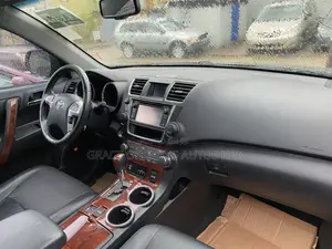 Toyota Highlander 2013 Black