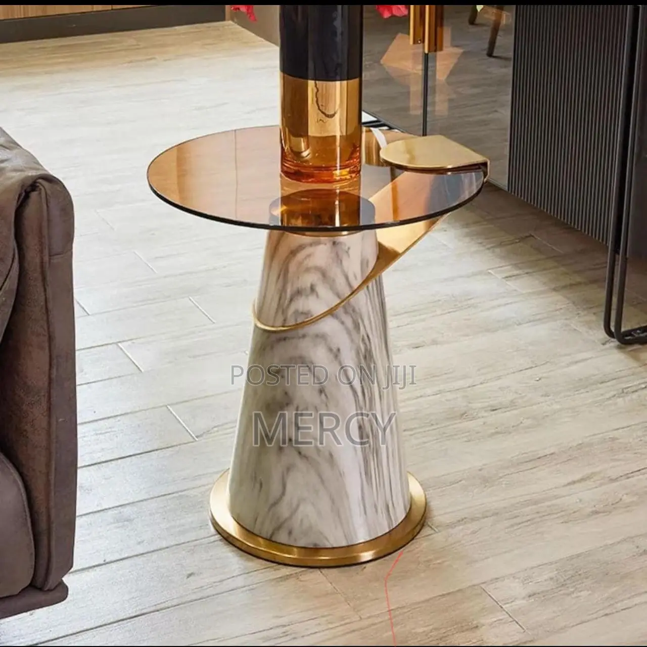 Thick Glass Top Side Stool