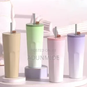 Vacuum Mug With Automatic Bouncing Straw