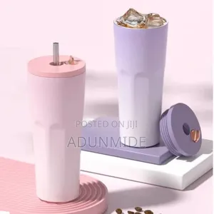 Vacuum Mug With Automatic Bouncing Straw
