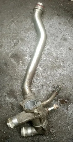 Ford Edge 2013 Thermostat Housing