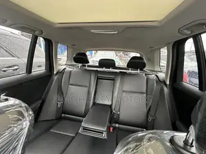 Mercedes-Benz GLK-Class 350 2014 Silver
