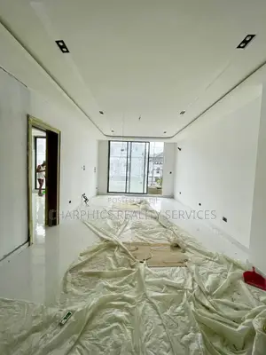 2bdrm Apartment in Lekki Phase 1 for sale