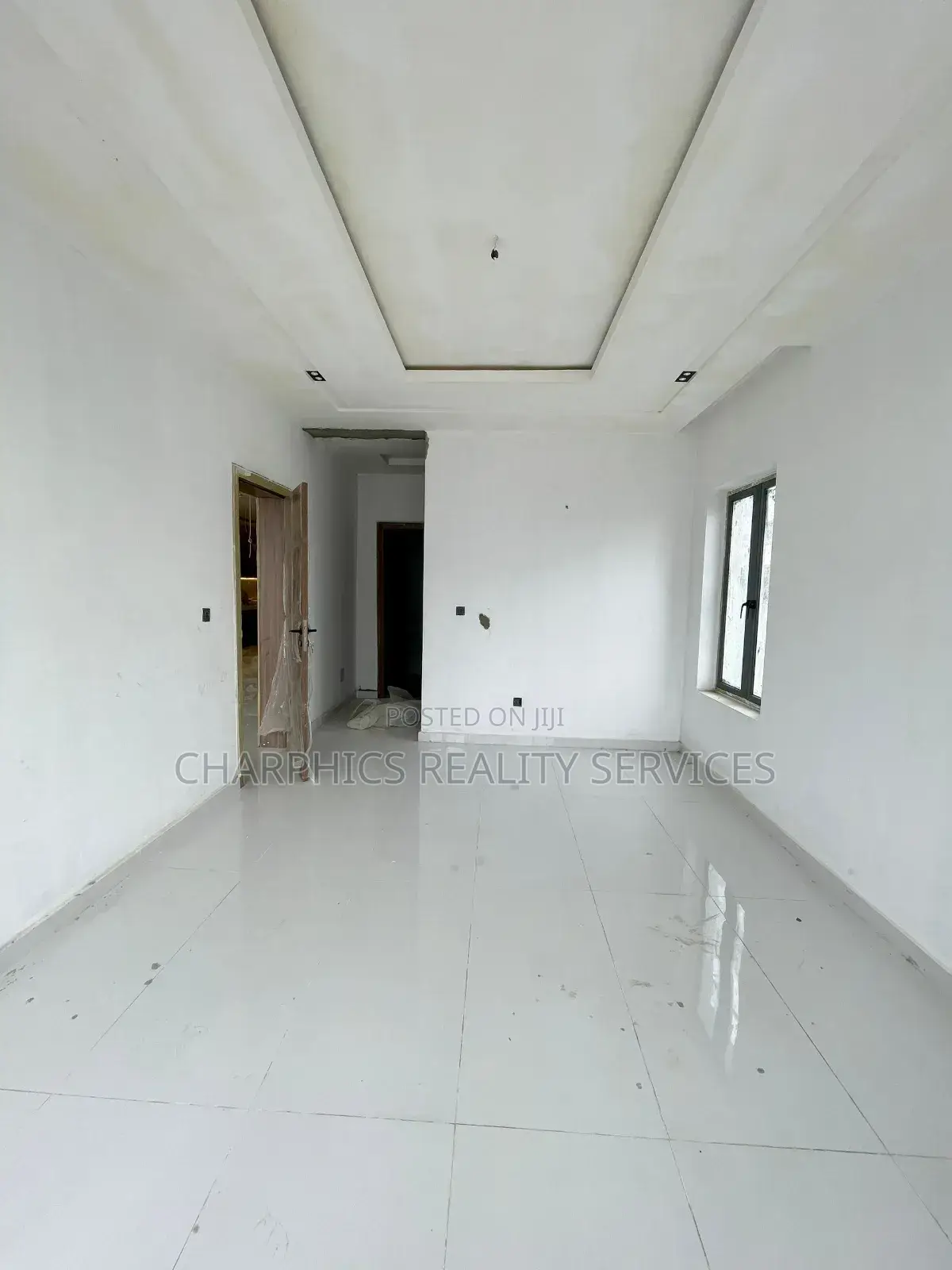 2bdrm Apartment in Lekki Phase 1 for sale