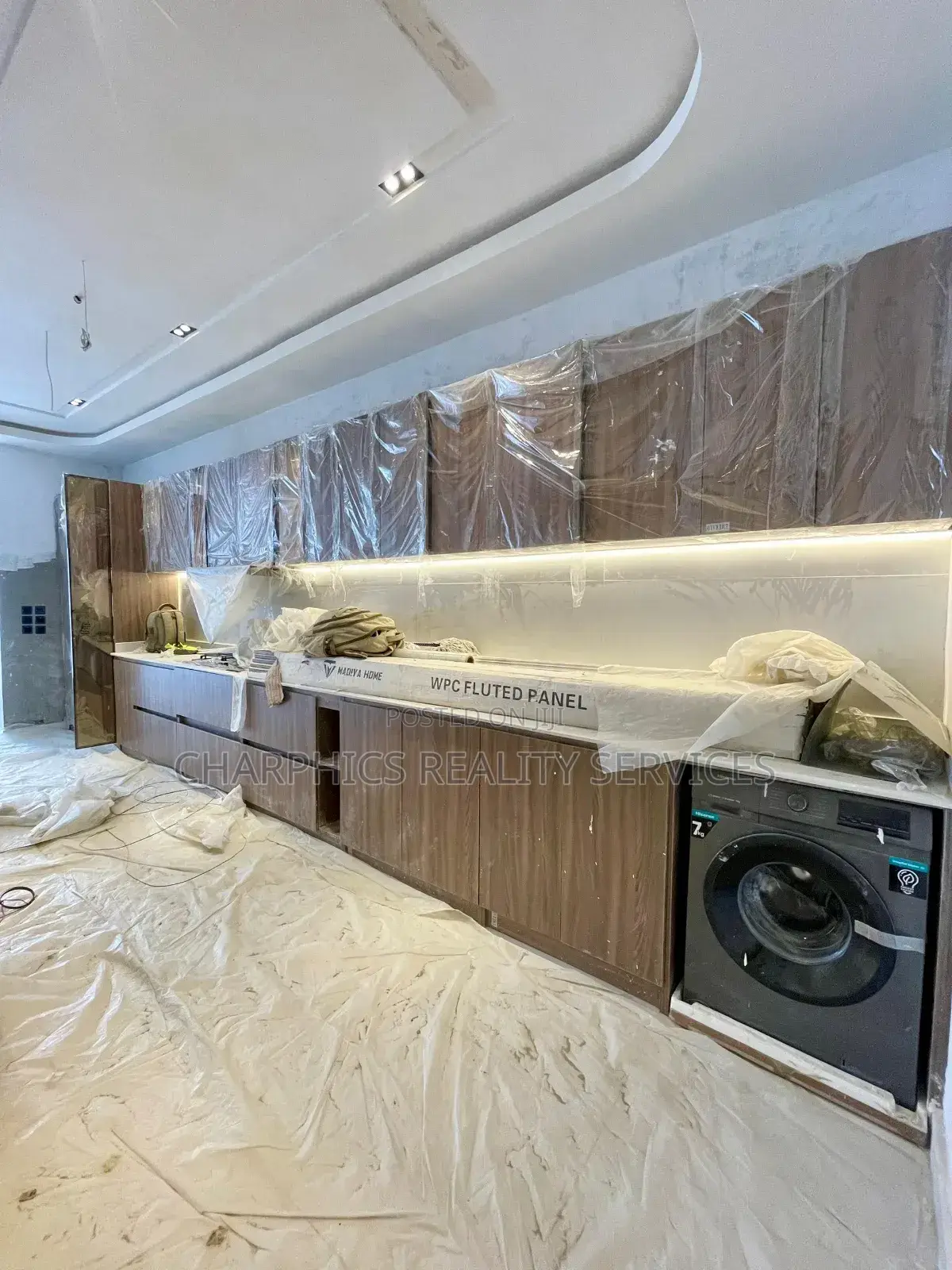 2bdrm Apartment in Lekki Phase 1 for sale
