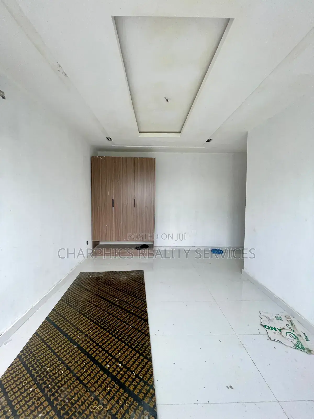 2bdrm Apartment in Lekki Phase 1 for sale