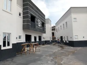 2bdrm Block of Flats in F14 Behind Dantata, Kubwa for rent