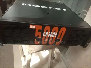 J B L Power Amplifier 5000