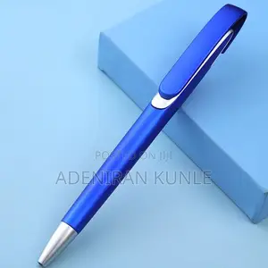 Curvy Plastic Pen