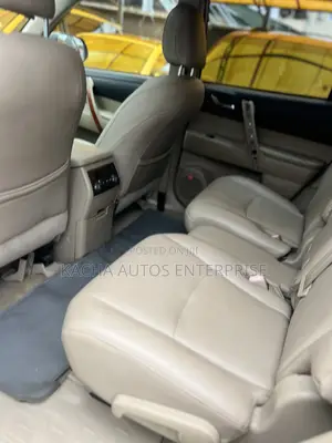 Toyota Highlander 2009 Gold